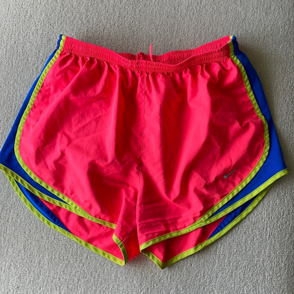 Medium GUC Nike Tempo Short